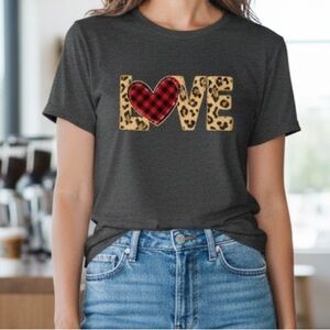NEW• Whole Lotta Love Charcoal Plaid Heart & Leopard Heart Accented Top•XL-2X